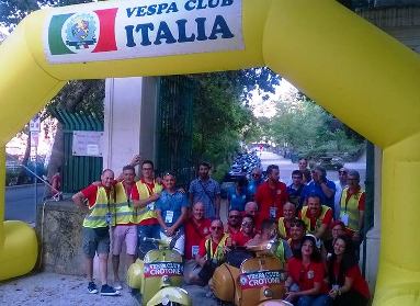 Seconda edizione Vespa Tour Città di Crotone