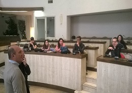 Il sindaco Pugliese con gli alunni del Pertini - Santoni