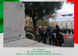 La cerimonia in piazza Umberto I