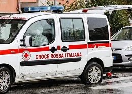 Un mezzo della Croce Rossa