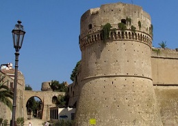 Il Castello - Fortezza di Carlo V