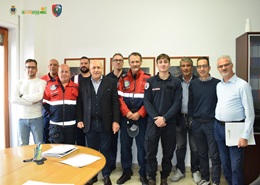 Un momento della sottoscrizione