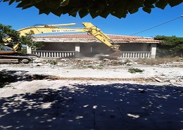 Le demolizioni in corso
