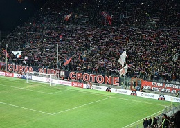 La curva sud dello stadio