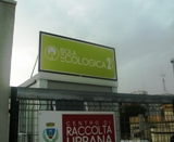 Isola Ecologica 2 nel quartiere Tufolo