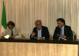 Un momento della conferenza stampa