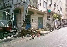 Un immagine di repertorio di lavori in Corso Messina