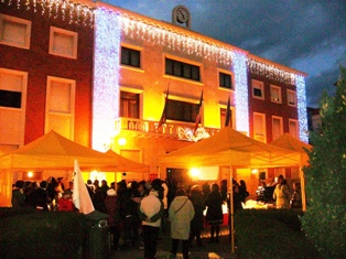 La festa in Piazza della Resistenza