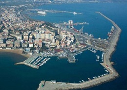 Il porto di Crotone