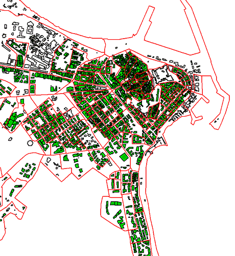 Figura 11. Edifici rilevati (in verde) nel centro storico di Crotone e zone di censimento Istat 
