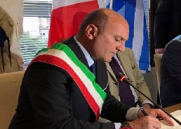 Il sindaco Pugliese