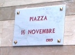 Piazza 16 novembre 1989
